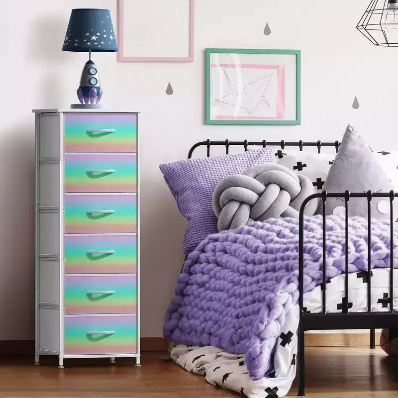 Comodino stretto a 6 cassetti con struttura in acciaio e piano in legno – Cesti in tessuto per camera da letto