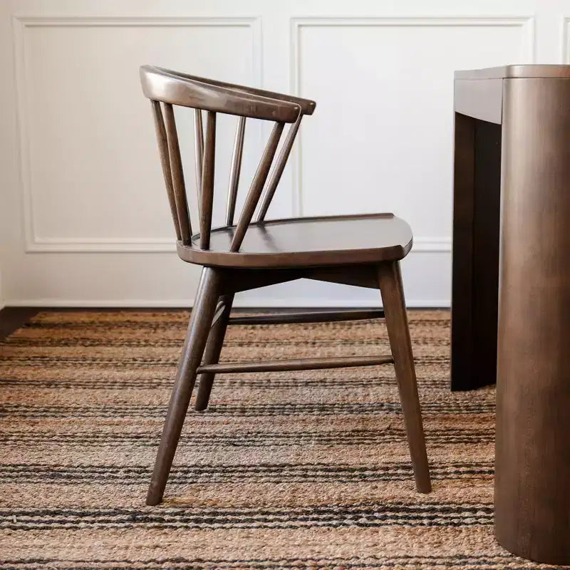 Sedia da pranzo Windsor – Legno massello di Hevea, schienale a fusi, portata 180 kg