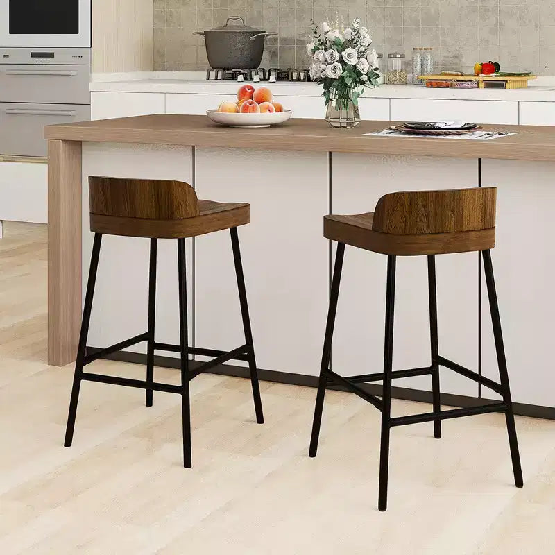 Sgabello da bar industriale con schienale basso – Marrone Rustico e Nero, altezza seduta 62,2 cm
